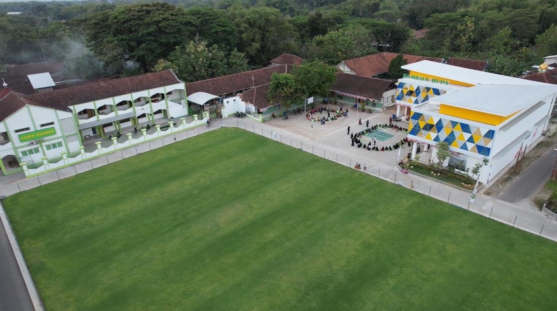 Lapangan Kampus
